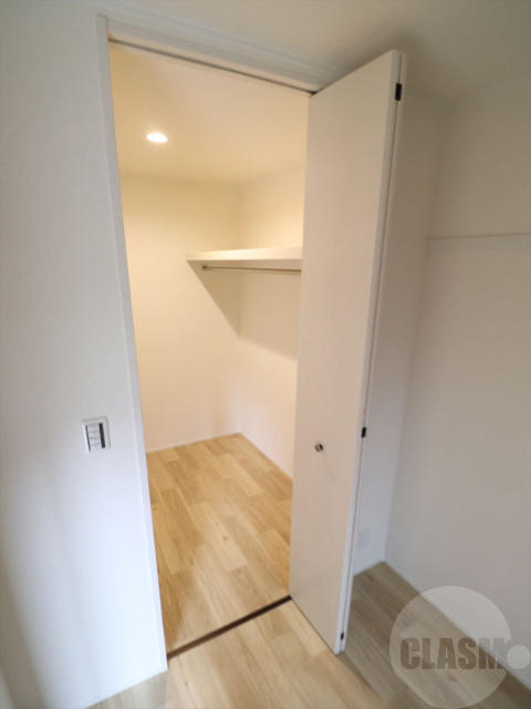 収納　ウォークインクローゼット