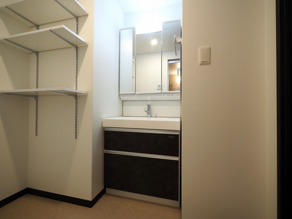 洗面設備　洗面所です