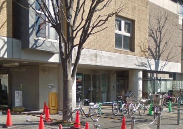 図書館　世田谷区立粕谷図書館（図書館）まで978m