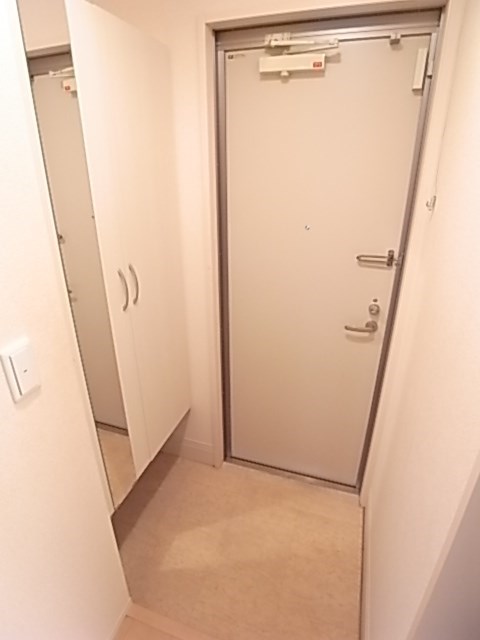 玄関　シンプルで使いやすい玄関です