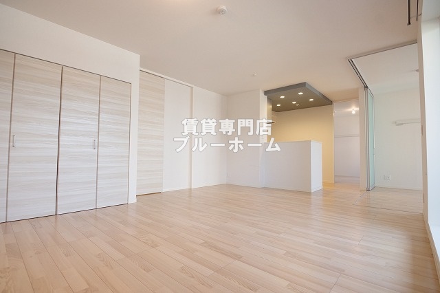 居室・リビング　15.1帖の広いリビングです！