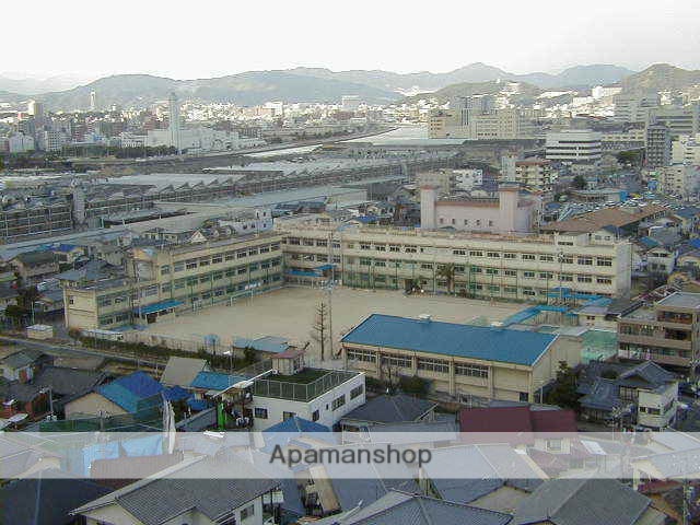 小学校　青崎小学校（小学校）まで704m