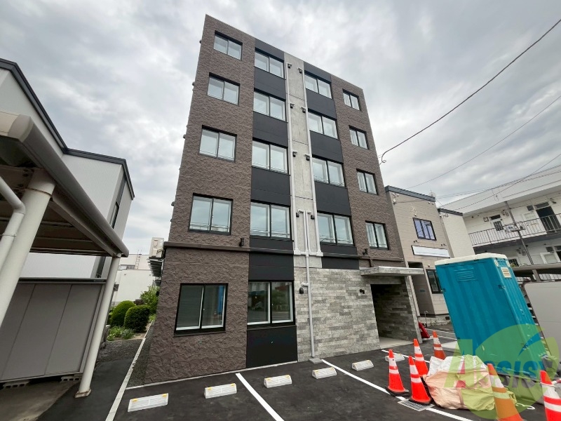 建物外観　札幌市東区北十七条東「ＱＲ」