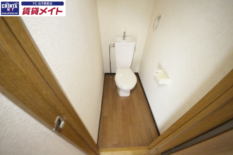 トイレ　別部屋参考写真です