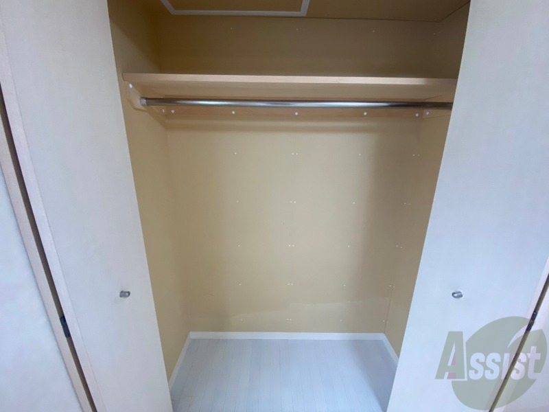 収納　寝室の収納です。部屋がすっきり片付きます。