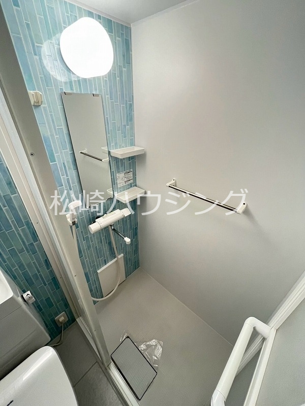 バス・シャワールーム　別室の参考写真です。