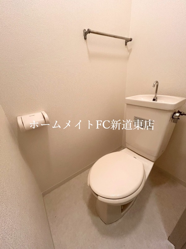 トイレ　トイレ