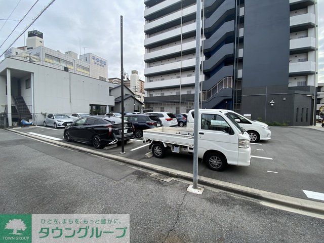 駐車場　駐車場