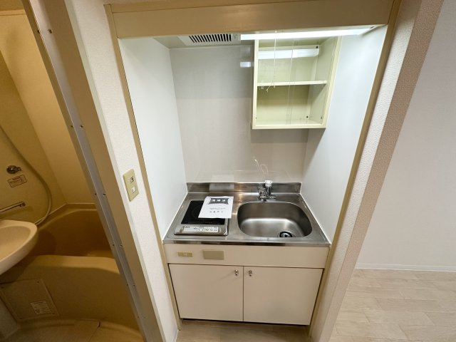 キッチン　1口IHコンロで火を使わず、料理初心者の方にもおすすめです！