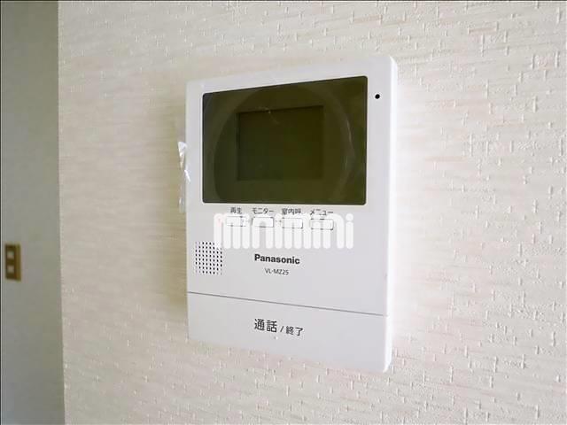 セキュリティ　モニターホンで相手の顔が確認できます