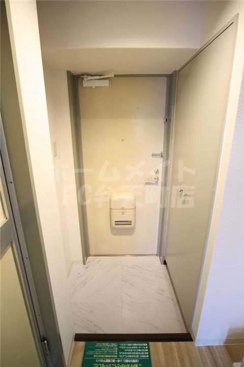 玄関　シンプルで使いやすい玄関です
