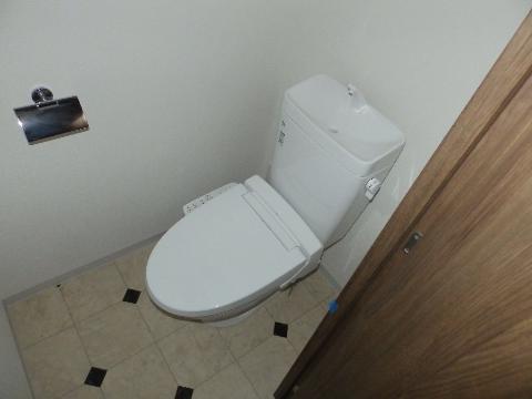 トイレ　シャワー付トイレ
