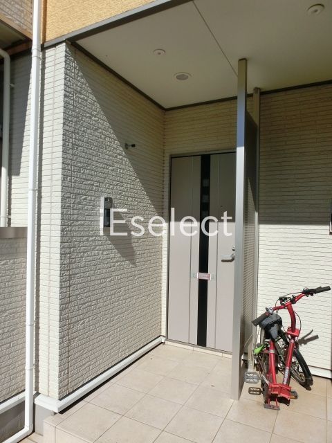 エントランス　玄関へのアプローチ