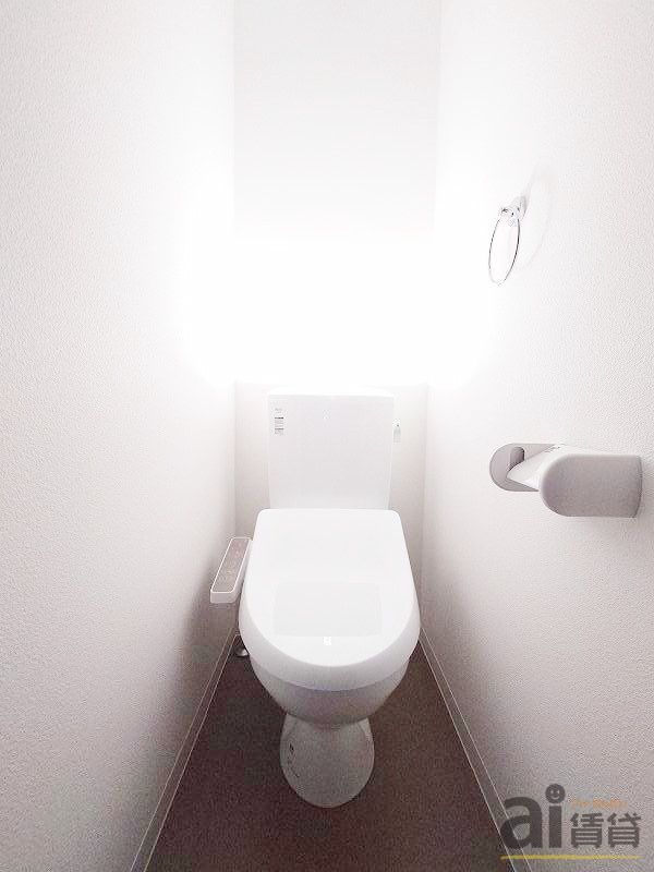 トイレ　※同仕様写真