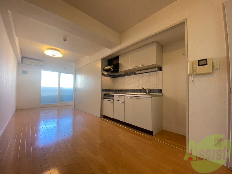 居室・リビング　広くてキレイなお部屋が広がっていて、充実した生活が送れそう。