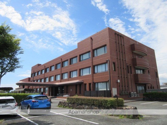 役所　八代市鏡支所（役所）まで500m
