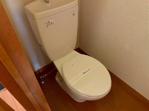 レオパレスエスタIIIのトイレ写真