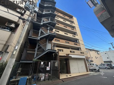 建物外観　エレベーター付きで重い荷物があっても安心です