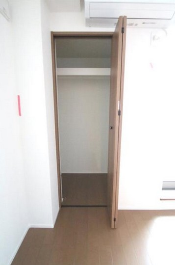 収納　※同じ間取りの別の部屋の写真です