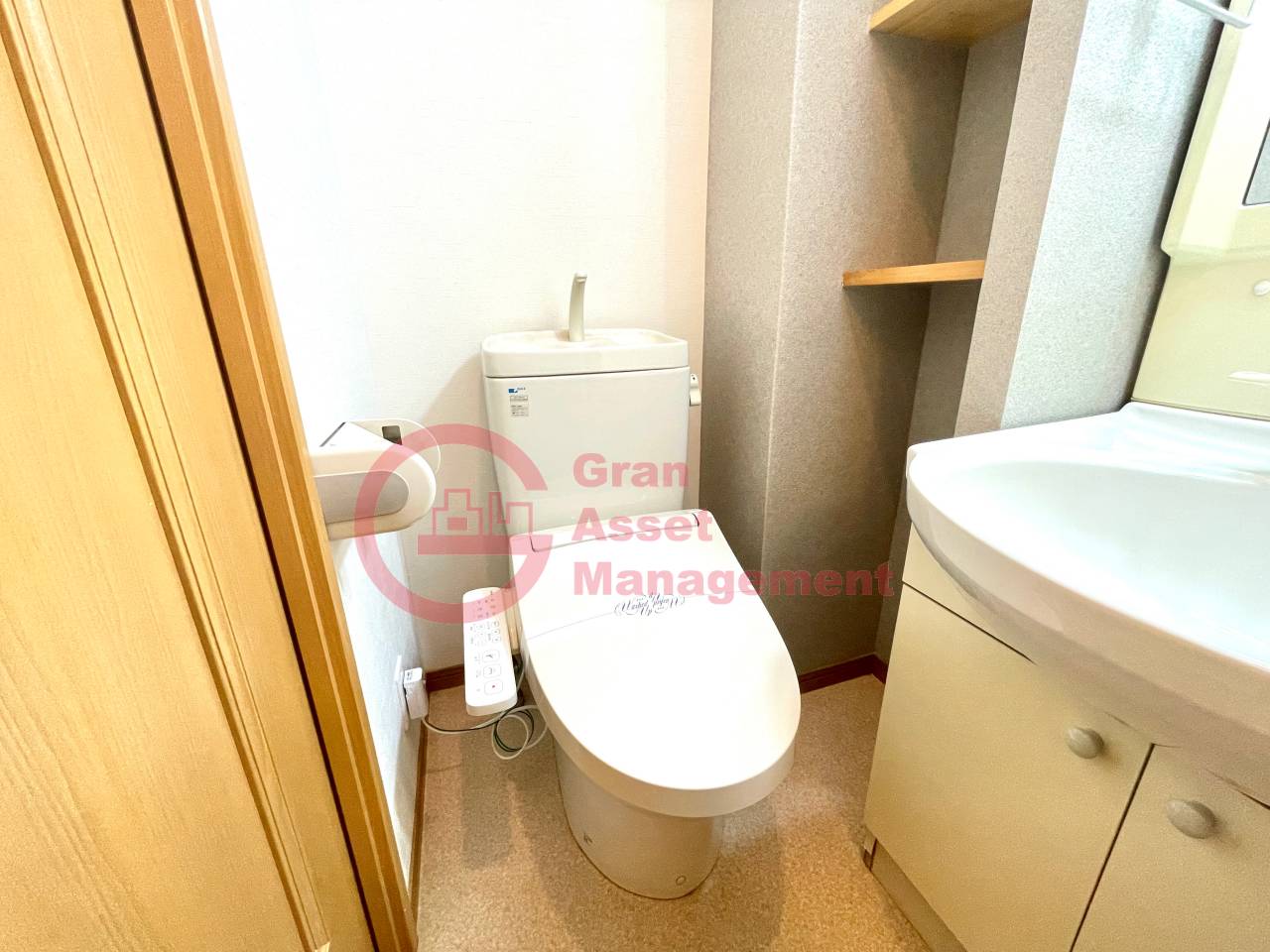 トイレ　シンプルで使いやすいトイレです
