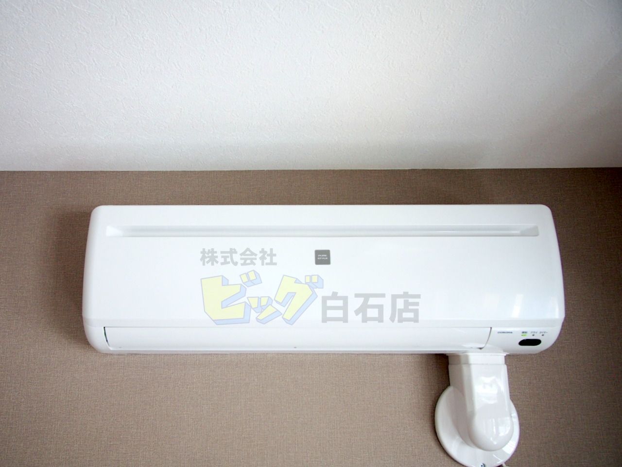 その他設備　夏も快適なエアコン付きです♪