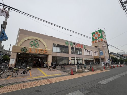 スーパー　ライフ川崎桜本店（スーパー）まで449m