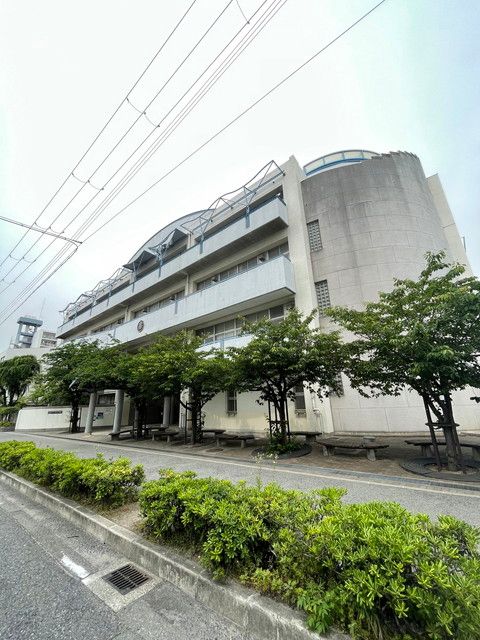 中学校　神戸市立魚崎中学校（中学校）まで600m
