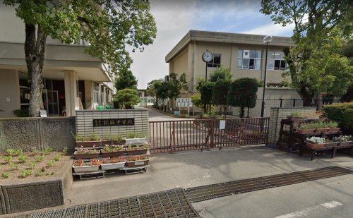 中学校　熊本市立託麻中学校（中学校）まで869m