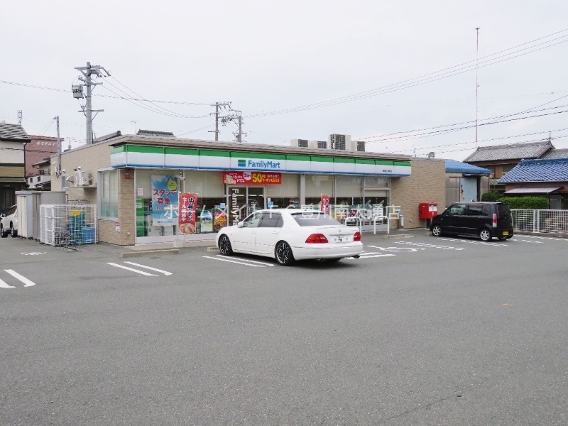 コンビニ　ファミリーマート豊橋花田町店（コンビニ）まで994m