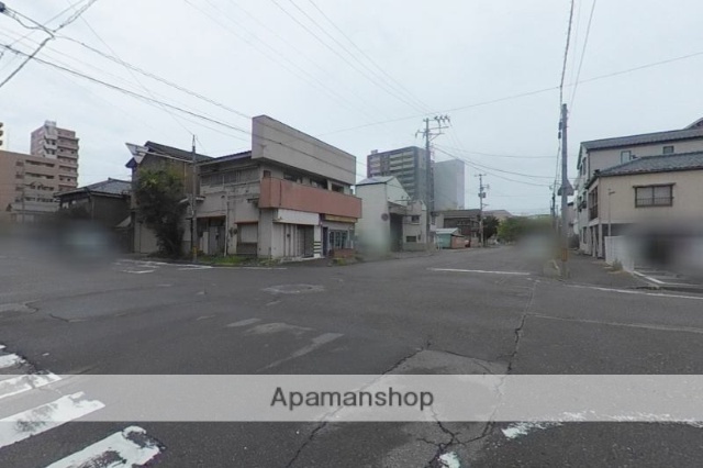 その他　前面道路（その他）まで0m