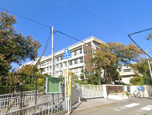 中学校　豊中市立第二中学校（中学校）まで1004m