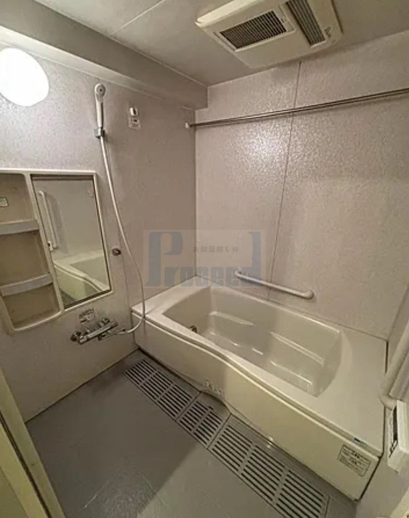 バス・シャワールーム　※別部屋参考写真