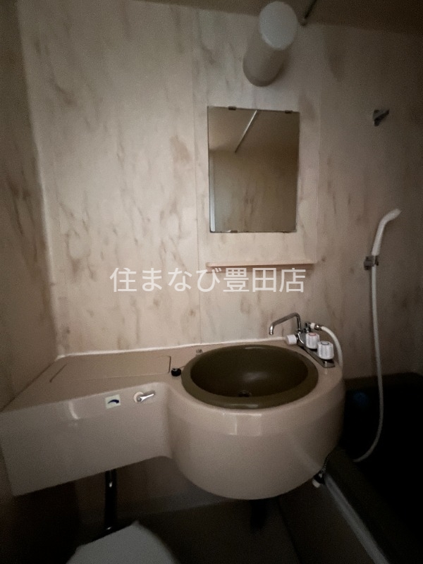 洗面設備　同型タイプ