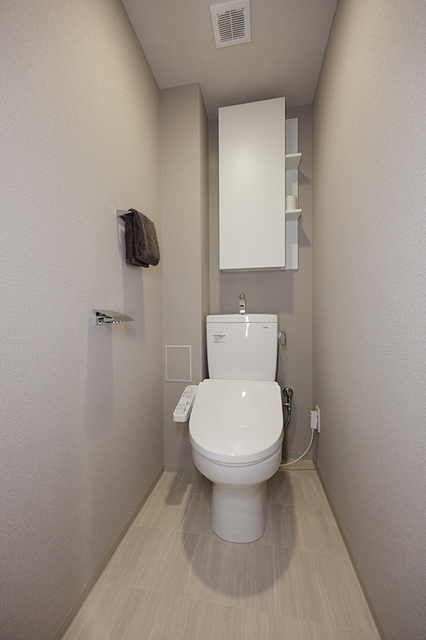 トイレ　※写真は同タイプ住戸です。