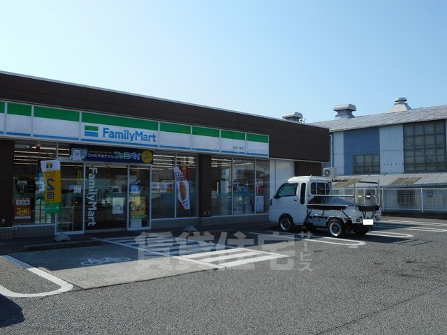 コンビニ　ファミリーマート　明石八木（コンビニ）まで187m