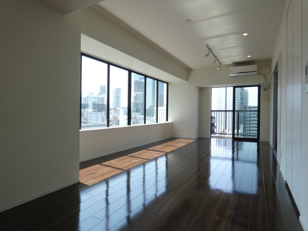 居室・リビング　内観１※別部屋参考写真