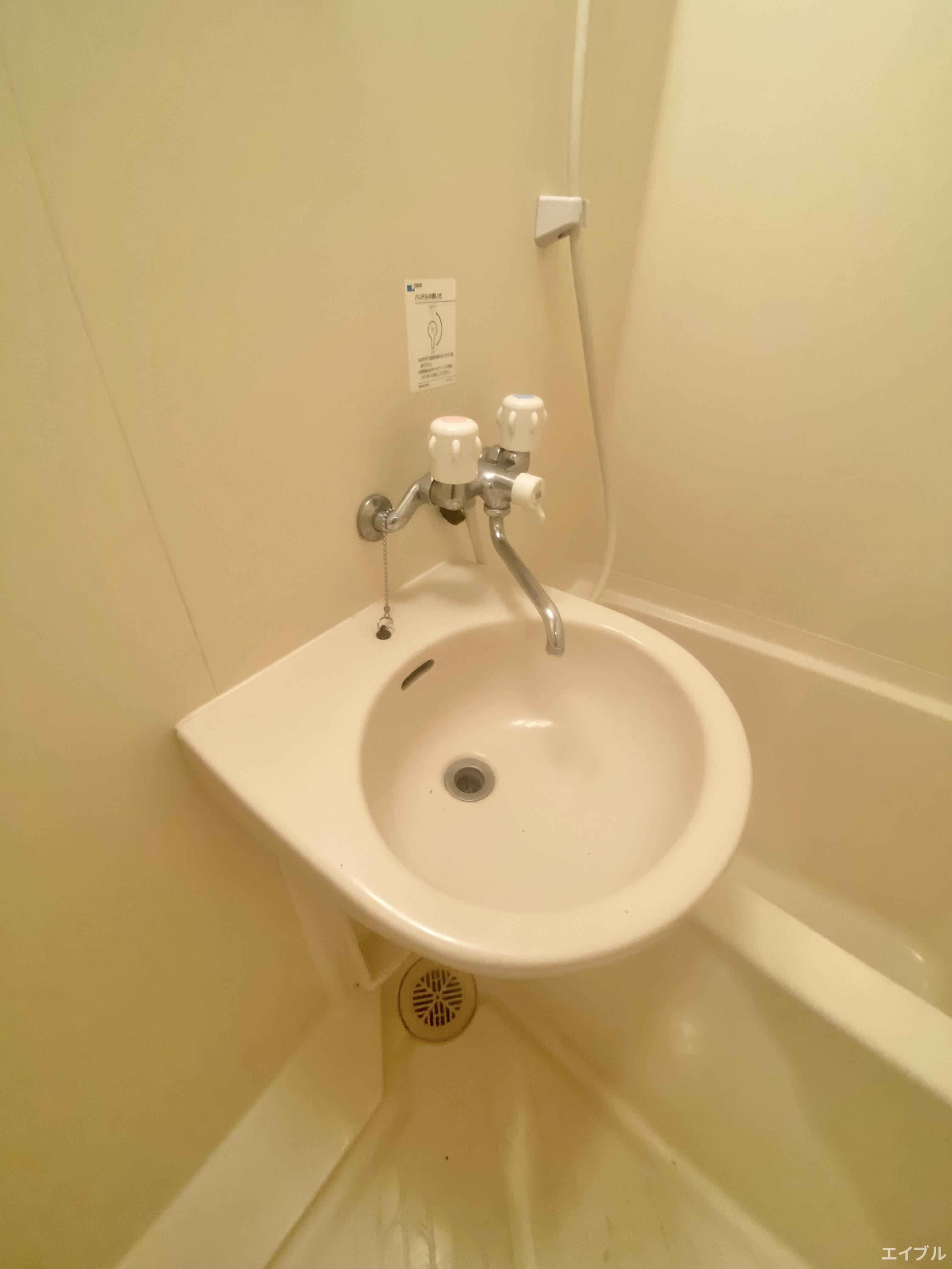 洗面設備　別号室のお部屋になります。