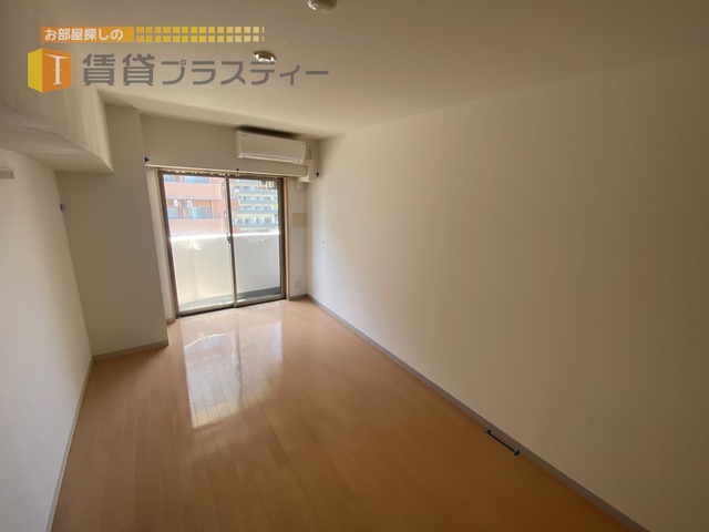 居室・リビング　８．６帖のお部屋で快適ライフ