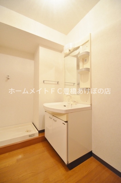 洗面設備　同型別部屋写真