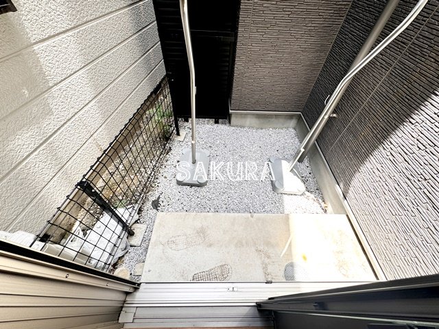 バルコニー　便利で嬉しいバルコニー付きです♪