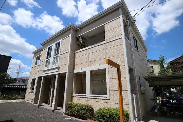 建物外観　コンフォールのご紹介は住まいの窓口　アソシエへお任せ下さい。