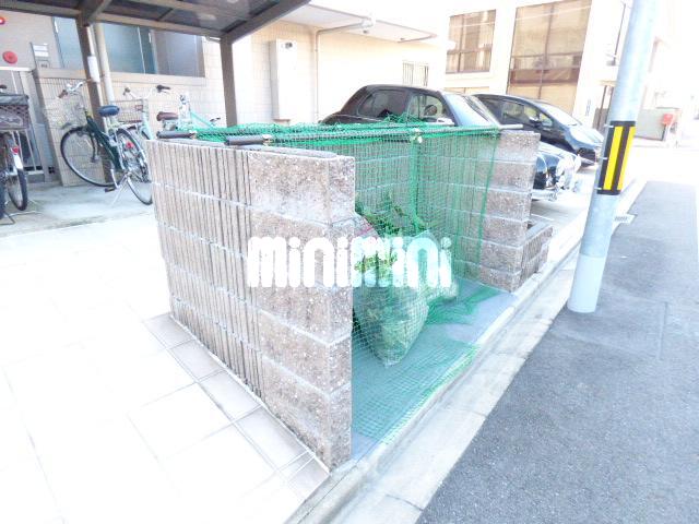 その他共有部分　敷地内ゴミ置き場です
