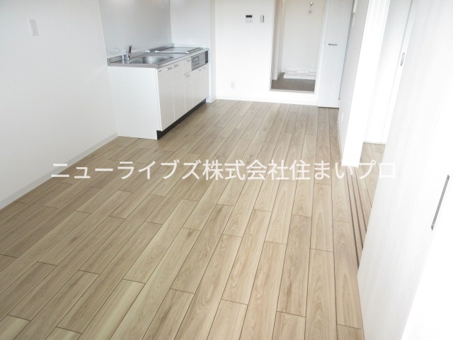 カーサカルマ上野口の居間写真