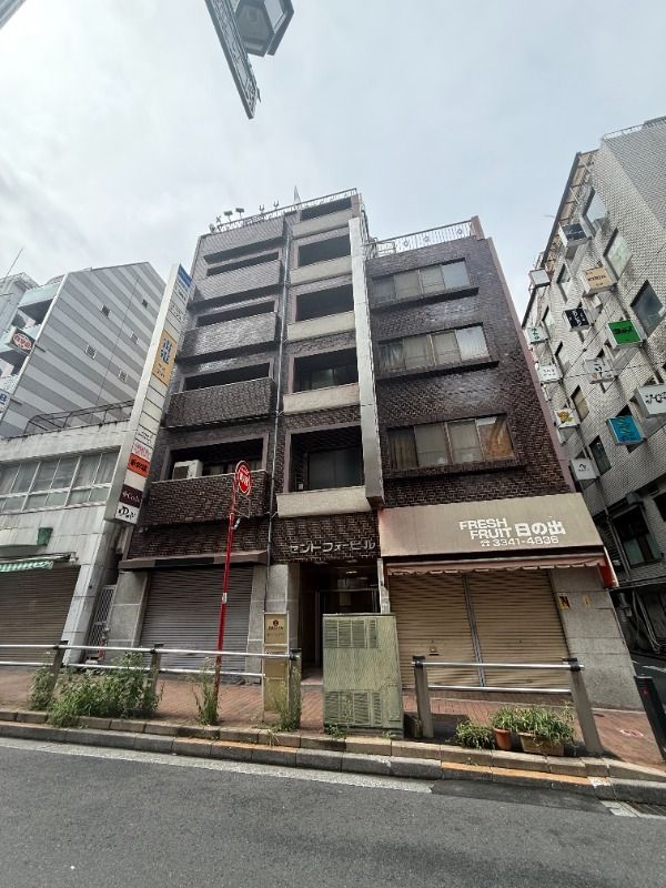 建物外観　落ち着いた雰囲気の外観です
