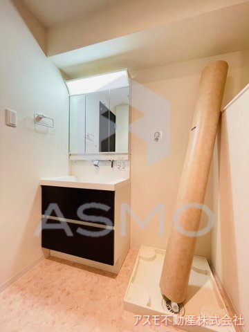 洗面設備　同マンション別部屋　参考写真