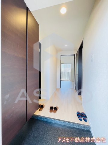 玄関　同マンション別部屋　参考写真