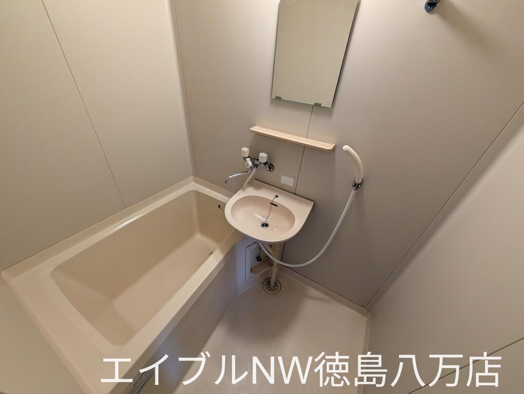 サンステージ上助任の風呂写真