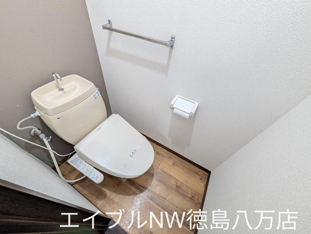 サンステージ上助任のトイレ写真