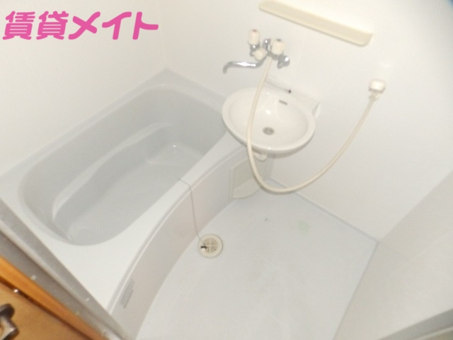 バス・シャワールーム　別部屋画像参考