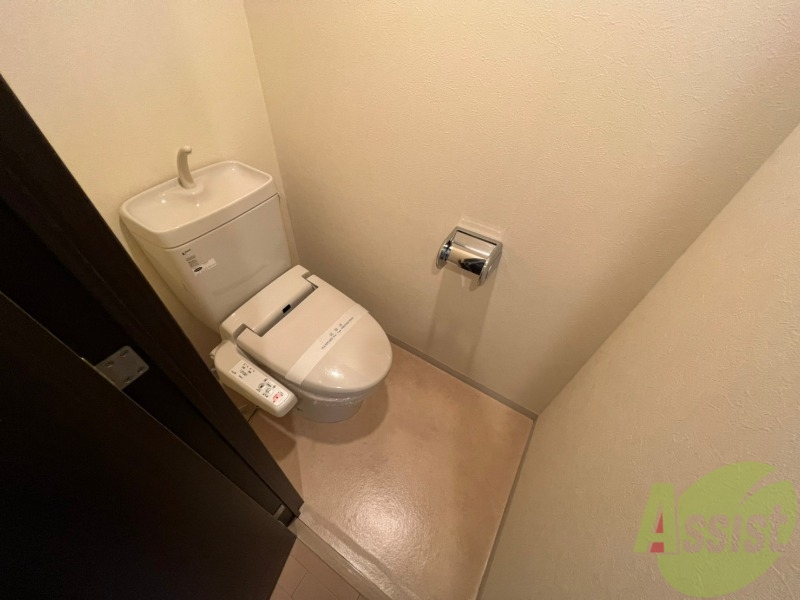 トイレ　こちらはトイレです。清潔感があり、安心して使用できます。